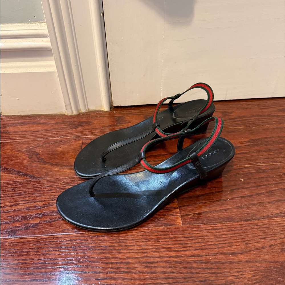 Gucci Black and Red Women's Sandals